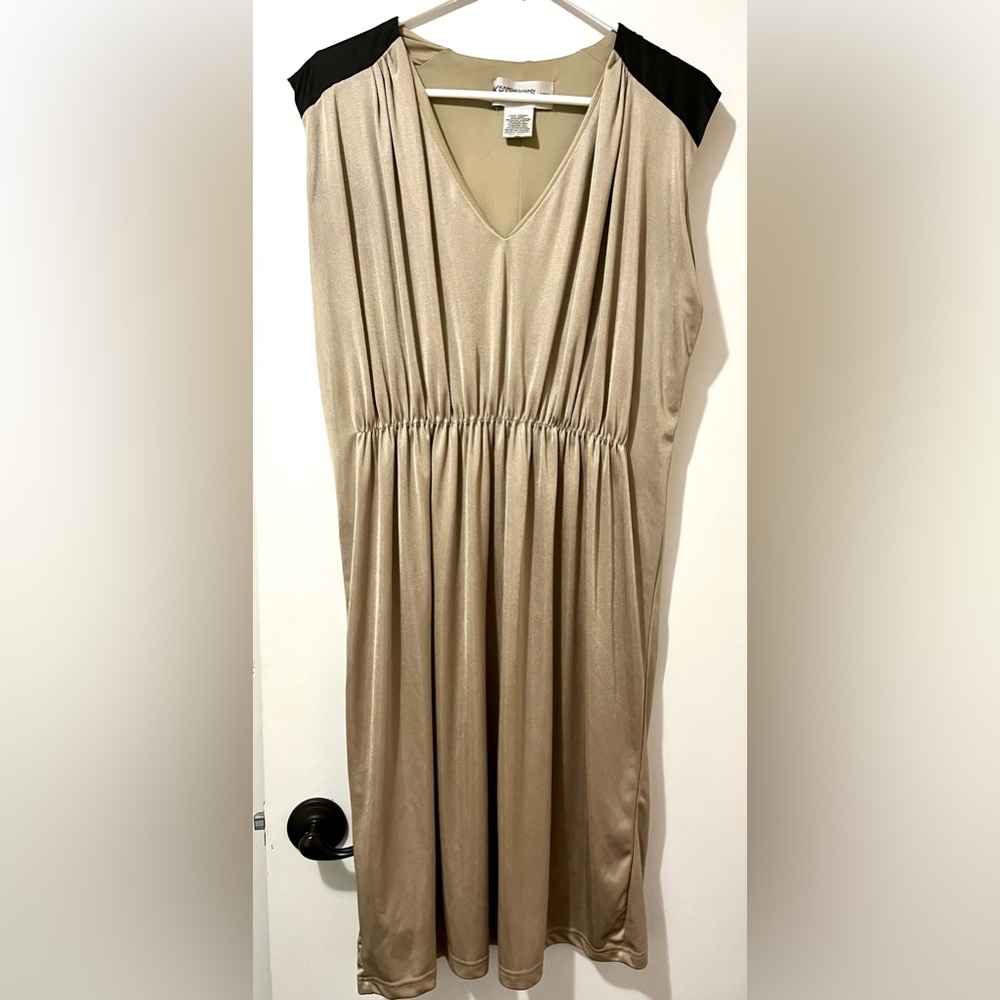 Kardashion Kurves dress Sz 18